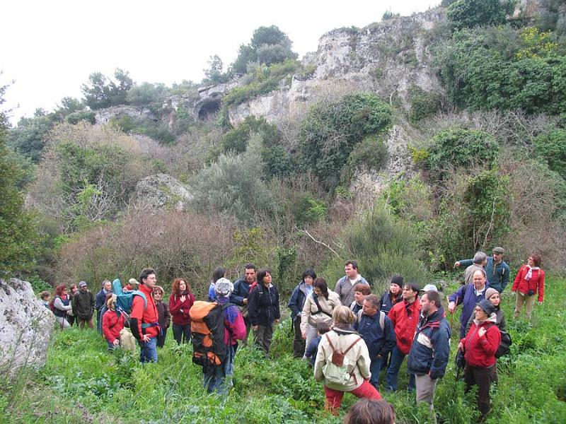 Montemesola-Salete0011.jpg - Gravina del marchese (Montemesola) e Monte Salete (Grottaglie) 16 marzo 2008