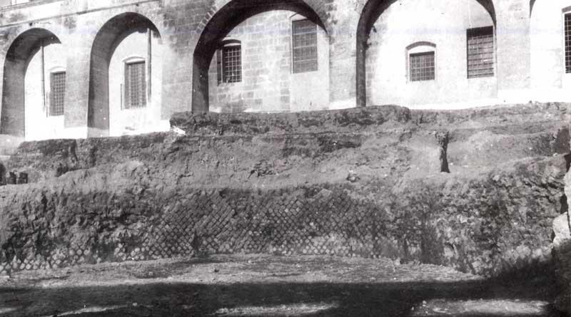 Anfiteatro.jpg - I resti dell'anfiteatro